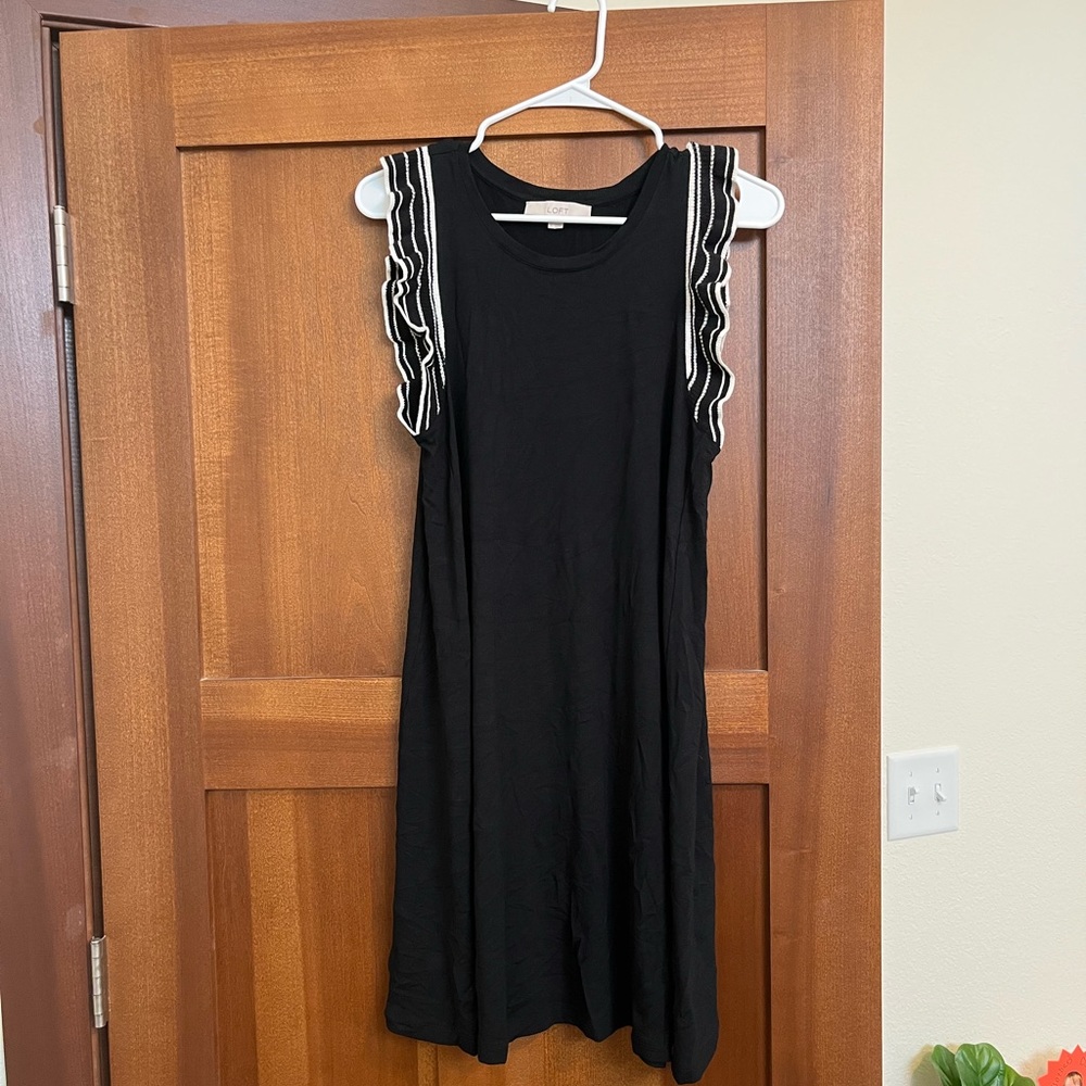 Small LOFT black dress